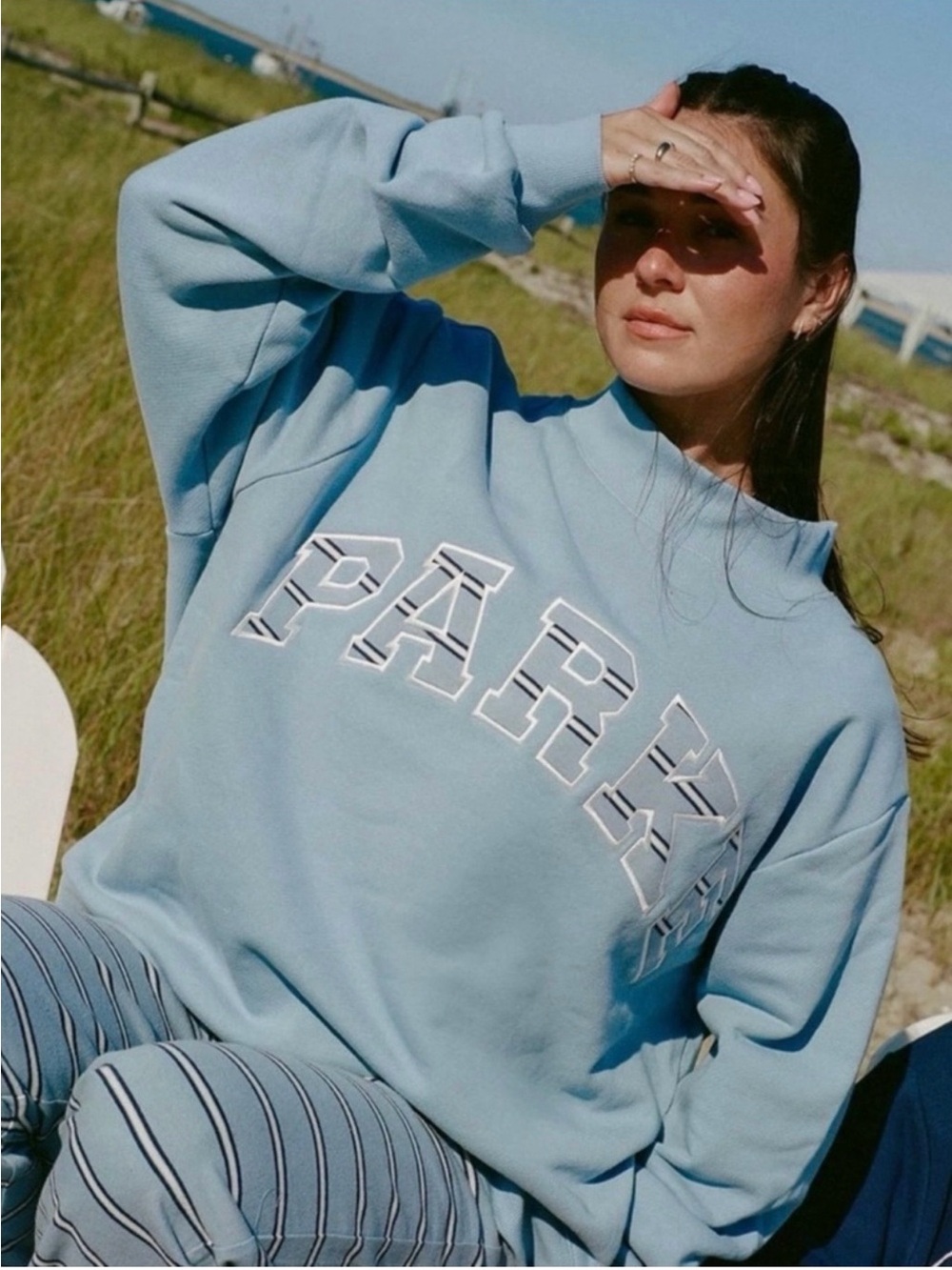 Maggie & Emma mockneck